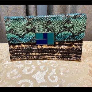 NWOT Duro Olowu mixed media clutch Snakeskin